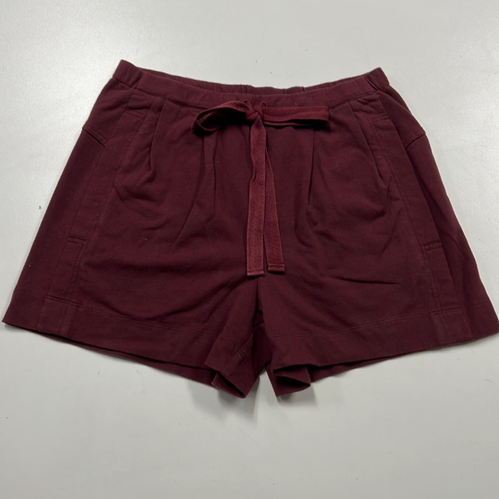 Women’s sleepwear short